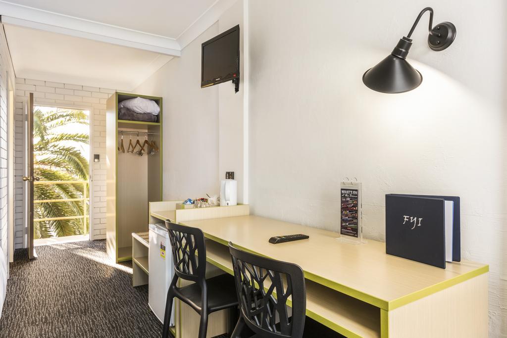 Boomerang Hotel Lavington Ngoại thất bức ảnh