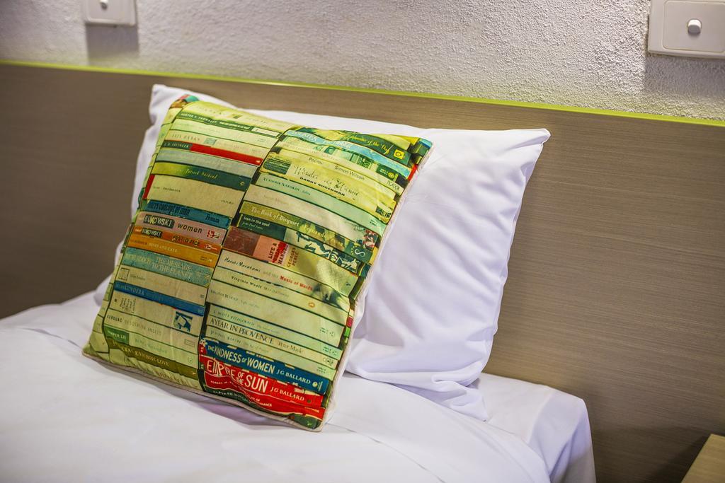 Boomerang Hotel Lavington Ngoại thất bức ảnh