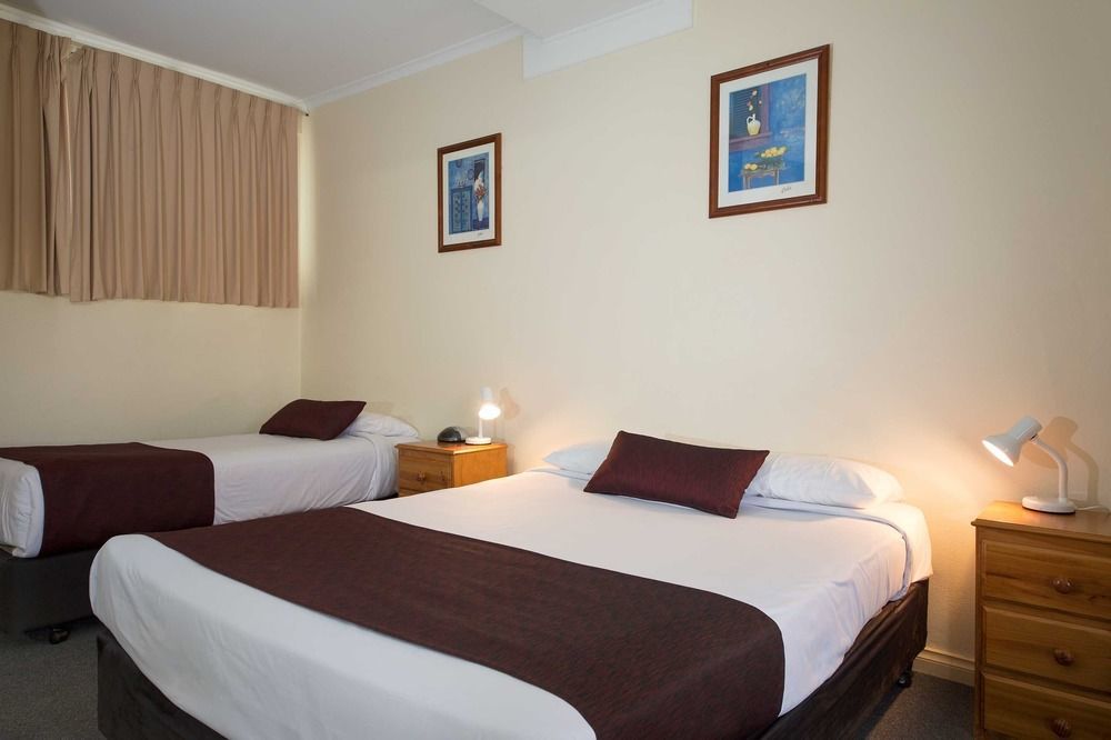 Boomerang Hotel Lavington Ngoại thất bức ảnh