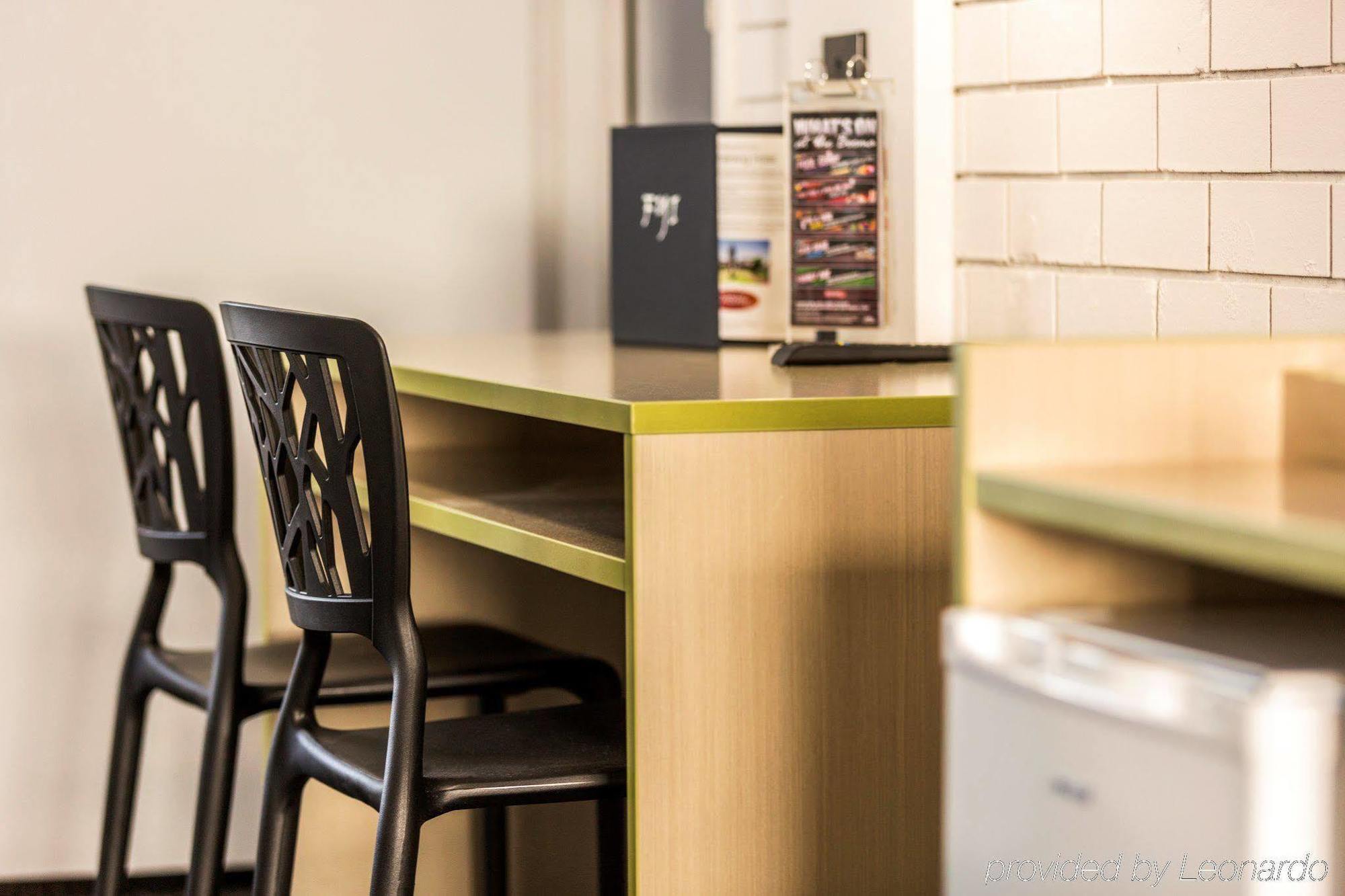 Boomerang Hotel Lavington Ngoại thất bức ảnh